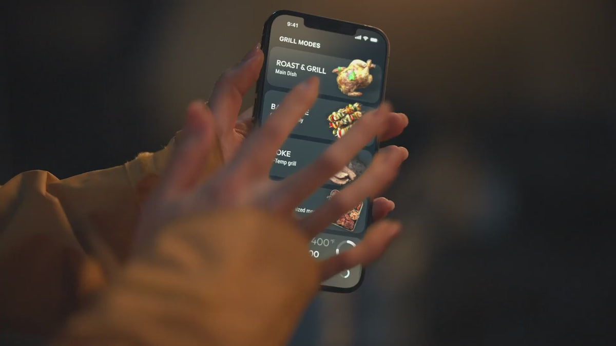 Load video: <p>Easy as 1, 2, 3, 4: Select your grilling method. Pick your ingredients. Select the doneness. Use preset modes or adjust settings. Then, just wait the grill do the work! </p>